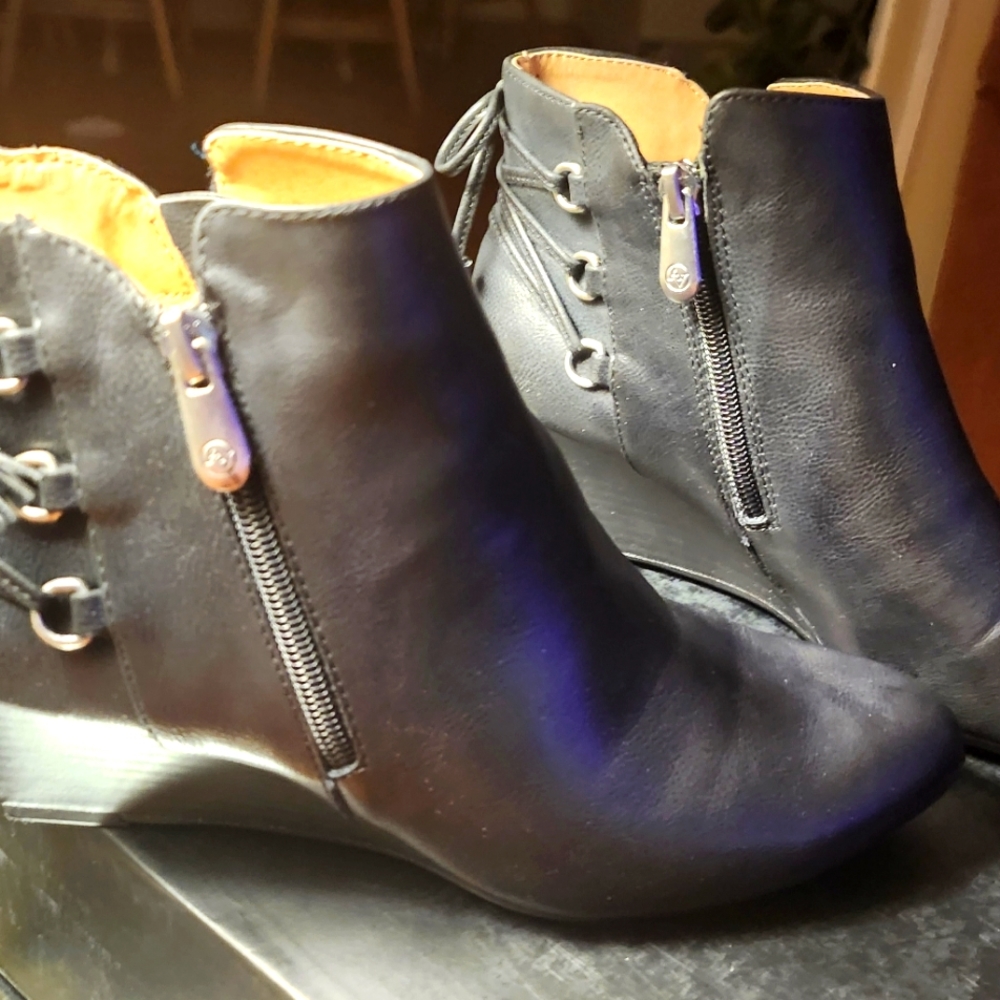 Adrienne vitadini boots